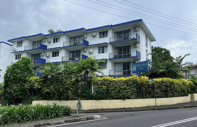 Town House Apartment Hotels Suva - Foto 1