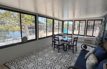 Gorgeous Seaside Seashell Cottage! - Photo 32