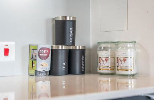 Luxury 3 bedroom with 2 bath at Plaistow opposite of station - Foto 47