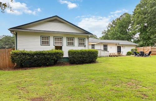 5BR with Game Room & Huge Backyard - Foto 20