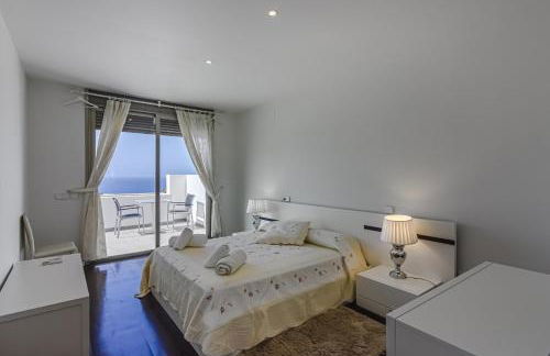 Villa Eleonora, Luxury Villa with Heated Pool Ocean View in Adeje, Tenerife - Foto 50
