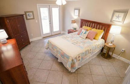 Cozy Retreat King Bed Fast Wi-Fi Beach - Foto 6