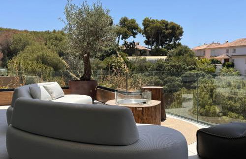 Villa Vida - Luxury Panorama Seaview Penthouse in Organic-Boho Design with Pool, Gym, Spa - Photo 5