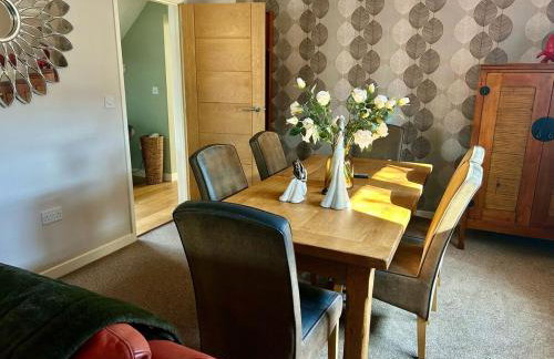 Grand Idyllic Hideaway Home With Hot Tub, Sleeps 8 - Foto 13