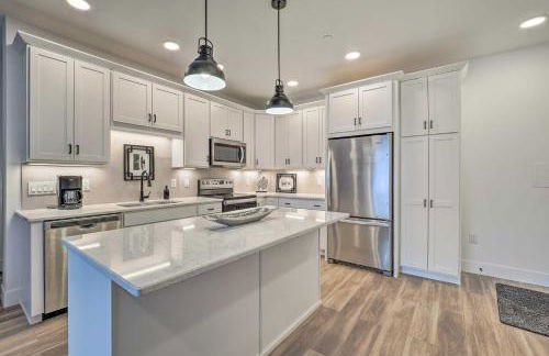 Downtown Traverse City Condo 32 Mi to Ski Slopes! - Foto 6