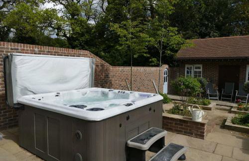 The Stables - 2 bed with large garden and hot tub. - Foto 11