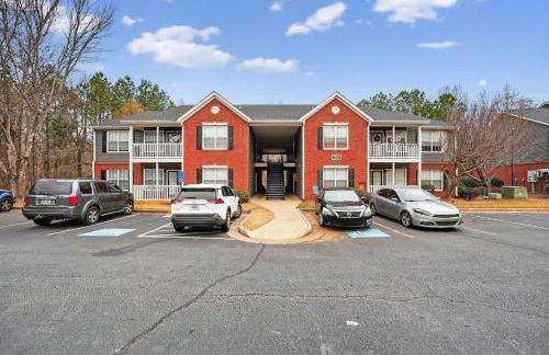 Stylish 2BR2BA with room to unwind - Foto 10