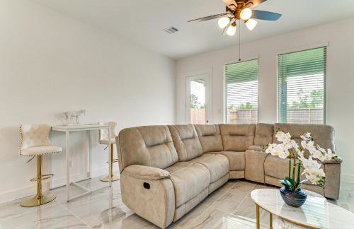 Patio and Pool Access Family Home in Tomball - Foto 4