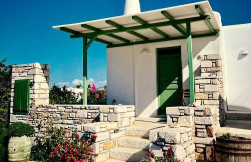 Flora & Agelos Studios - Paros - Photo 2