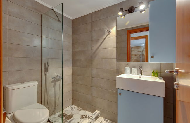 Ikia Aretousa - Foto 17