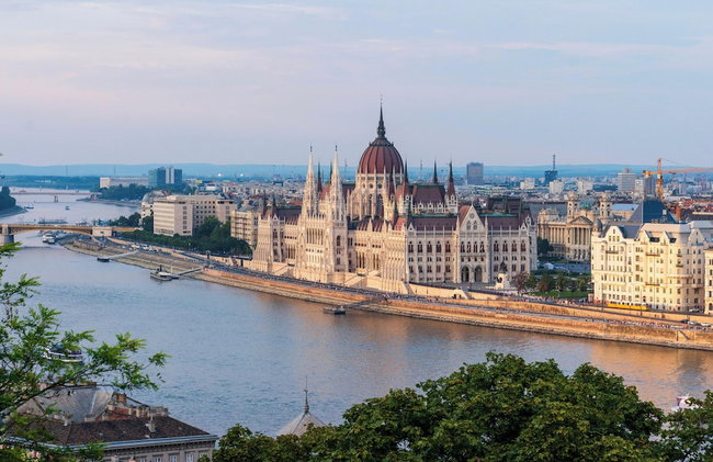 Stunning 2 Double Bedroom Apartment In The Centre Of Budapest - Photo 22