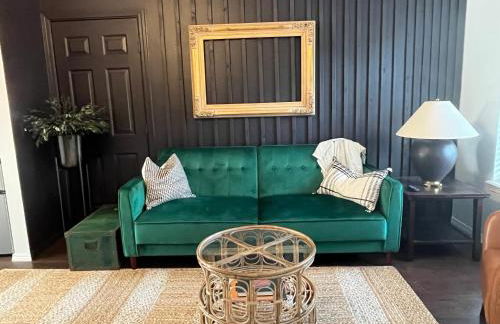 Couples Condo Retreat Overlooking Golf Course - Foto 5