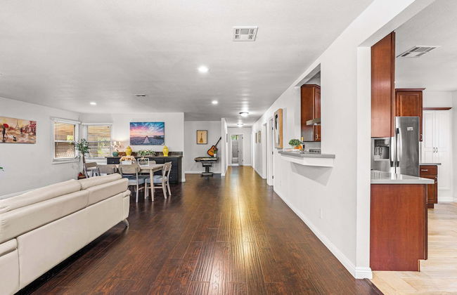 Not Affected by the Fire/spacious Retreat w/ Large Kitchen & Outdoor Patio - Foto 50