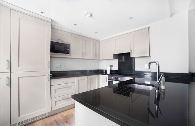 Prime Location Central London - Photo 16