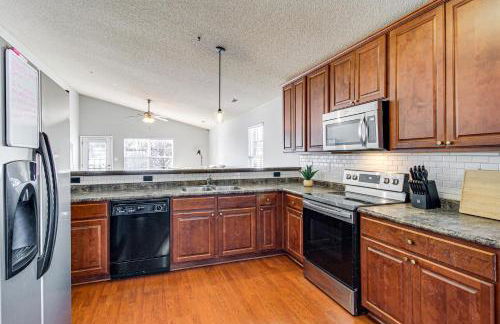 Work-Friendly Madison Home Near Research Park - Photo 6