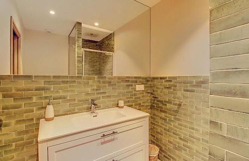 Superbe Mas Provençal rénové avec piscine, billard et climatisation à Paradou - Foto 79