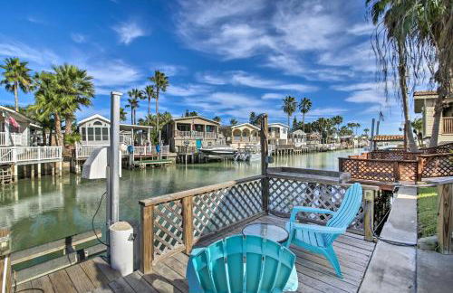 Furnished Deck Waterfront Port Isabel Cottage! - Foto 1