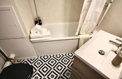 Petit Studio - Metro B - Hôpital Lyon Sud - Foto 13