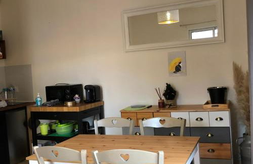 Appartement cosy avec grande terrasse vue mer - Photo 24