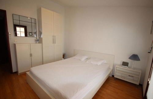 Belle villa d'angle spacieuse semi climatisée, de tout confort dans domaine PORTES DU SOLEIL, ACCES PISCINES PAYANT EN SUPPL - 3 chambres, 6 couchages, wifi, 400m de la mer LRPDSJ7 - Foto 8