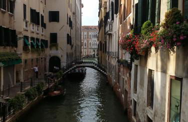 Elegant apartment with LIFT in historical 1600 Palace, a few min walk from San Marco Square - Foto 55