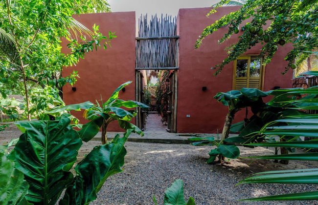 LAS DUNAS BEACH HOUSE - Photo 16