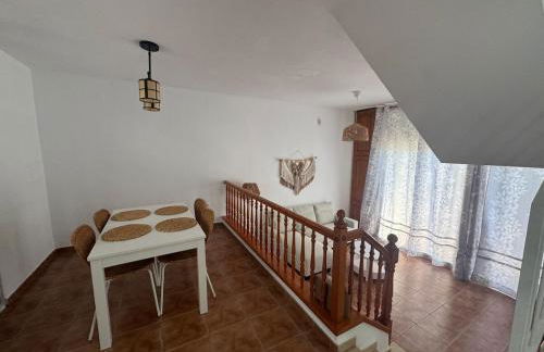 house near the beach - Photo 8