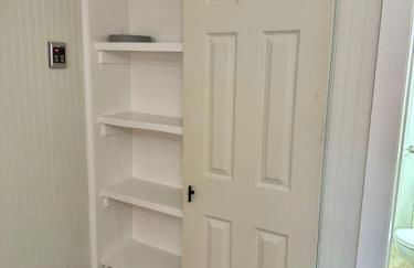 3 Min Walk to Starbucks. Pet Yes - Photo 50