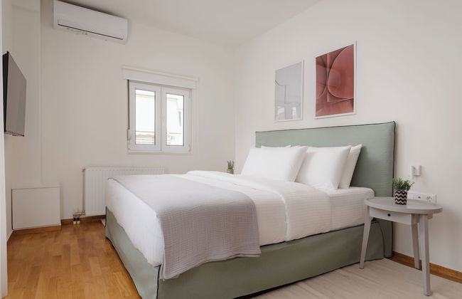 Athenian Riviera Coastal Charm Villa - Photo 4