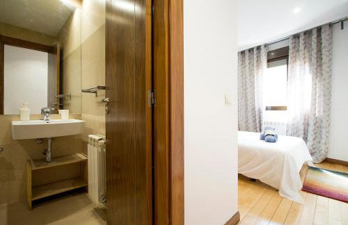 Apartamentos Adelfas - Photo 20