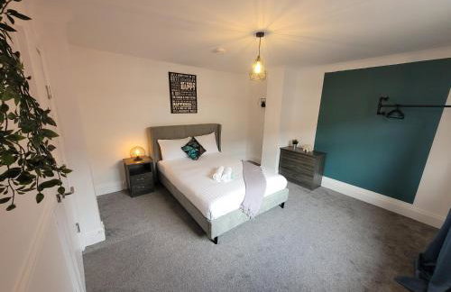 Luke Stays - Parsons Gardens - Foto 1