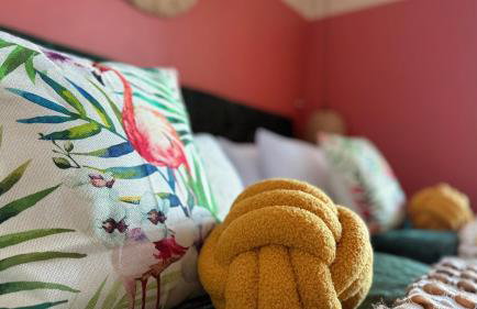 London Acton - hot tub, cinema, games & arcade - Foto 37