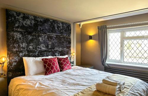 5BR Manchester Home Jacuzzi, Garden & Parking - Foto 29