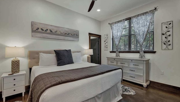 West End Luxury Retreat With Resort Style Pool and Hot Tub! - Foto 3, Habitación