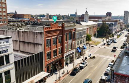 Luxe 220 Suite 2 - Photo 62