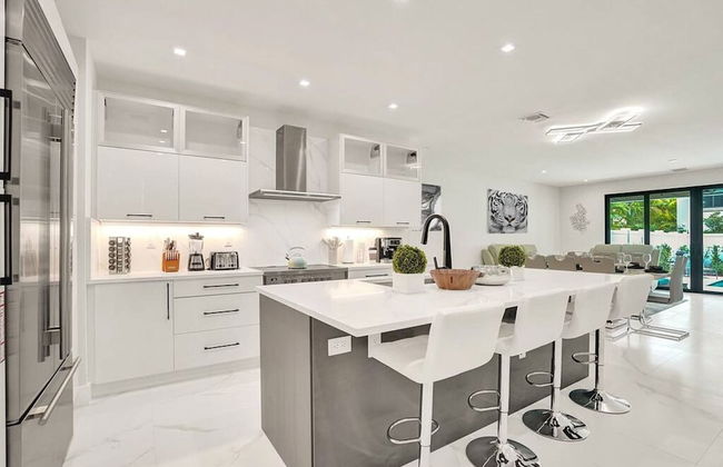 4BR w htd Pool Walk to Las Olas 5mins to Beach - Foto 4