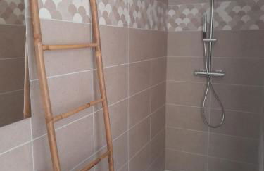 Gîte les gentianes Fleurs des Pyrénées - Foto 6