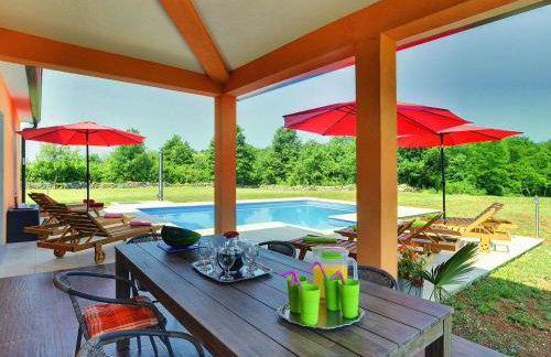 Villa in Pazin with Private Pool - Foto 2