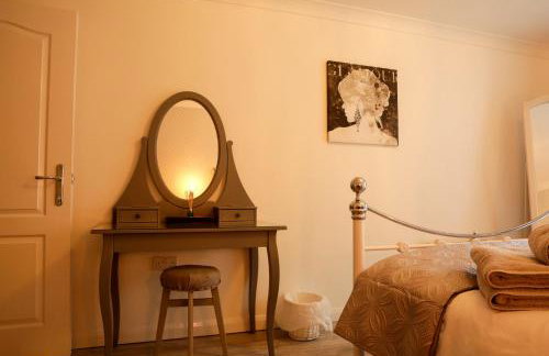 Newly refurbished 1 bed first floor apartment with wifi - Foto 3