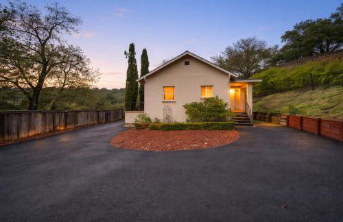 Healdsburg Wine Country Escape with Tasting Perks & Vineyard Views - Foto 9