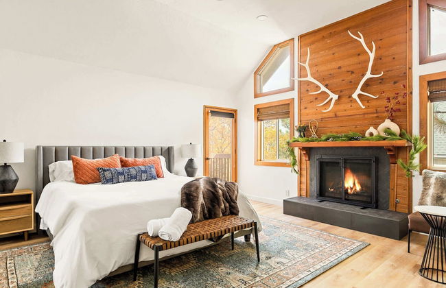 The Fancy Fox Stunning 4 BR Retreat, Min to Lake - Foto 11