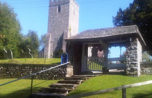 Seven Stars- hot tub & garden with fabulous views. - Photo 16
