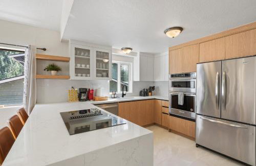 Riverfront w Cedar Hottub, Sauna, Movie Theatre - Photo 59