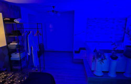 Suite deluxe avec jacuzzi et jardin à 2 min de la plage - Foto 7