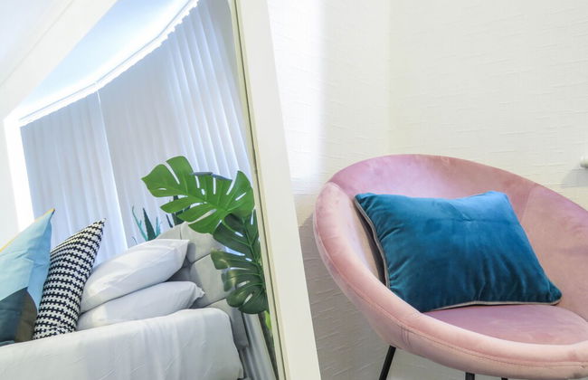 Tudors eSuites 4 Bedroom House with Garden & 9 Beds - Foto 7