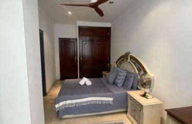 Marbella Beach Front Edificio Mayoral Centro Ciudad y Primera Línea Playa Muy Amplio y Espacioso - Foto 23