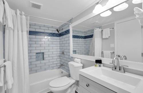 St Thomas - Waterfront Penthouse sleeps 16 w Pool & Boat Dock - Foto 22