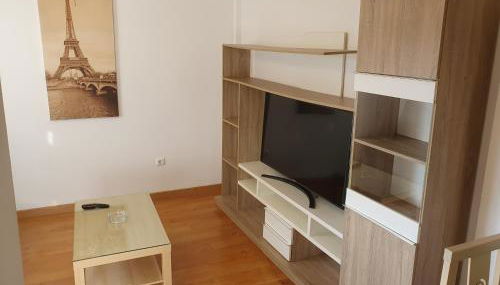 4H, Aire Acondic, 50m2, 1 dormitorio, 4 huéspedes, WIFI GRATIS - Foto 2