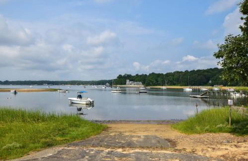 Short drive to town and popular beaches - Photo 42