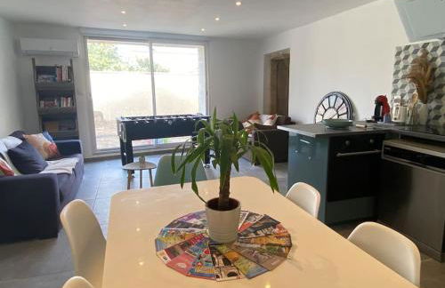 REZ de jardin moderne 4 chambres 8 personnes jardinet - Foto 21